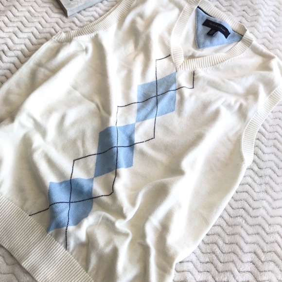 New Tommy Hilfiger Argyle Sweater Vest - Picture 3 of 5